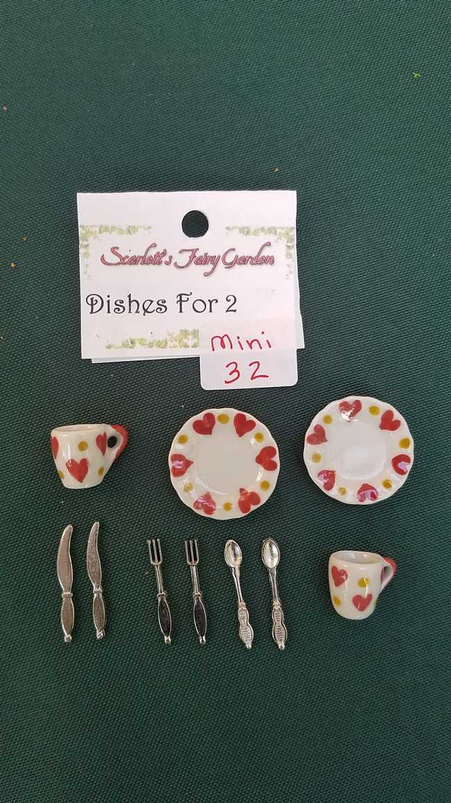 Miniature Porcelain Plates with Hearts - Cups - Knives - Forks - Spoons - Dollhouse - Barbie - 10 piece set