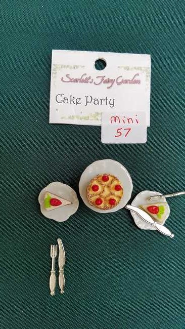 Miniature Cake Party - Plates - Cake Stand - Knives - Forks - Dollhouse - Fairy - Barbie - 10 piece set