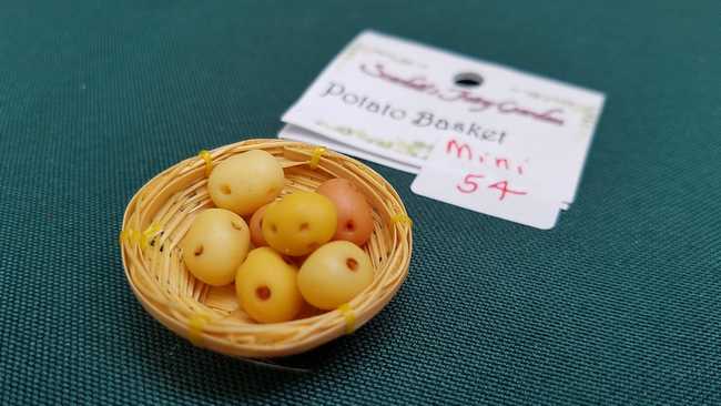 Miniature Wicker Basket with Potatoes - Vegetables - Fairy - Dollhouse - Barbie -  10 piece set