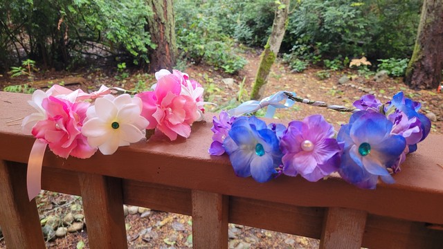 Read more: Flower Hair Wreaths